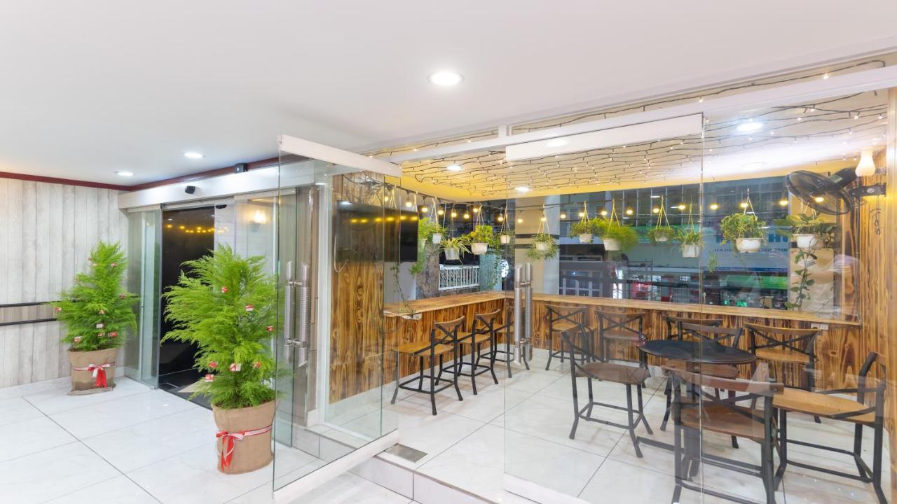 Green Star Central Hotel ホーチミン市 エクステリア 写真